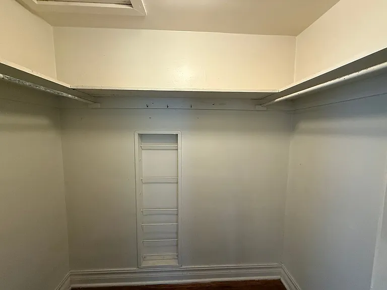 2808 NW 24th St — Photo 17