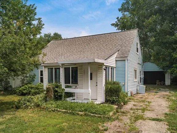 2nd image of 982 Colgate Rd
