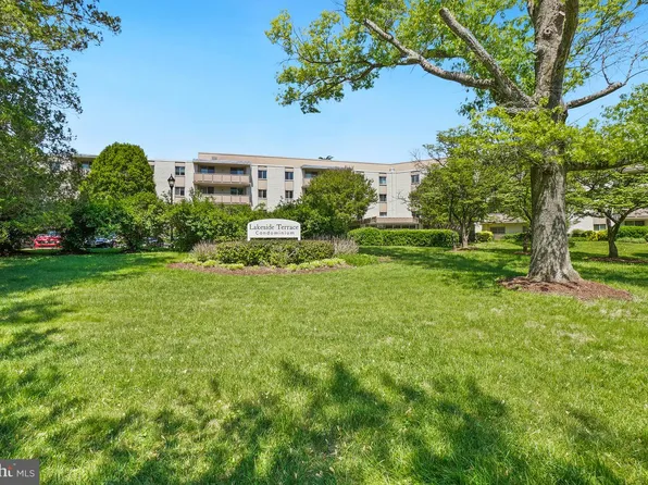 7501 Democracy Blvd APT B128, Bethesda, MD 20817