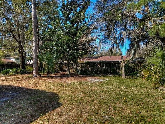 3rd image of 6802 Mornay Ct
