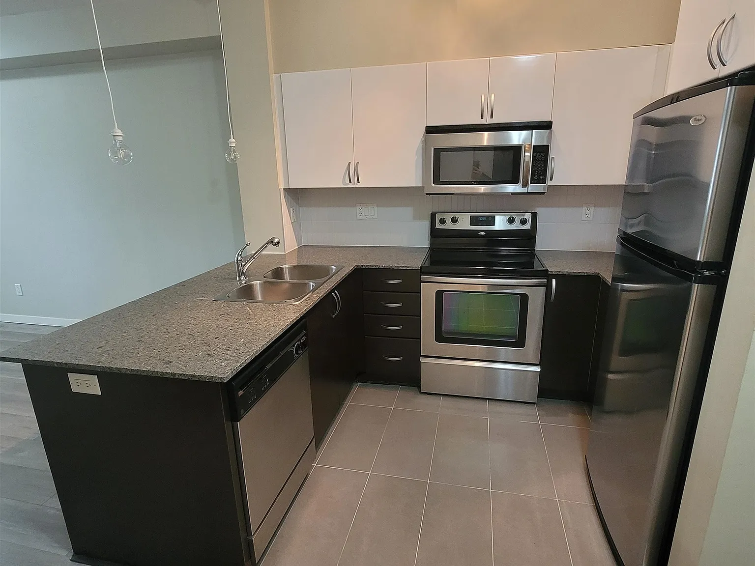 1 bed, 800 sqft, $1,750 — Photo 4