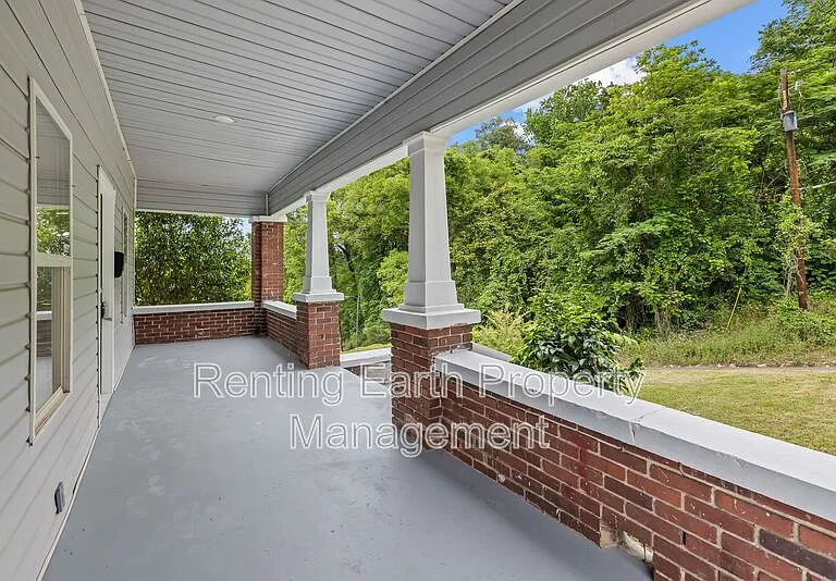 2426 Avenue U — Photo 18