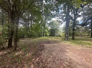 901 S Perkins Rd, Memphis, TN 38117