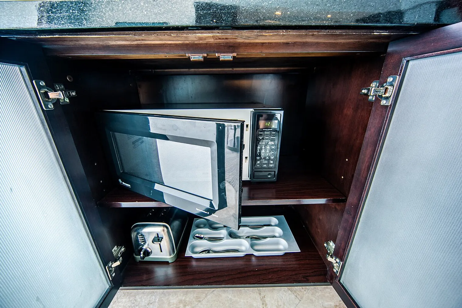 Studio, 1.0 bath, 592 sqft, $12,466 — Photo 4