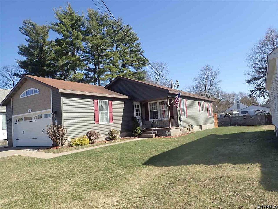 1st image of 26 Wilson Ave