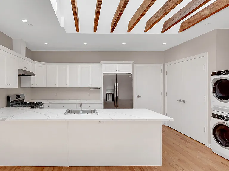 136 Rockaway Ave #201 — Photo 6