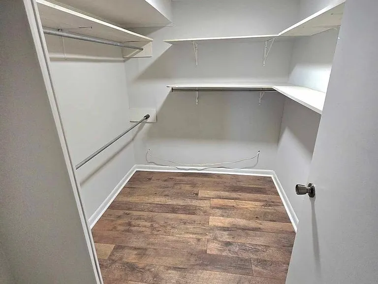 45 B St SW — Photo 10
