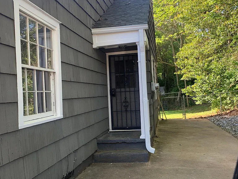 703 Ormewood Ave SE #B — Photo 2
