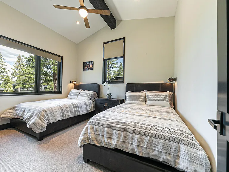 9718 Hunter House Dr — Photo 20