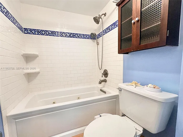 7135 Collins Ave #811 — Photo 19