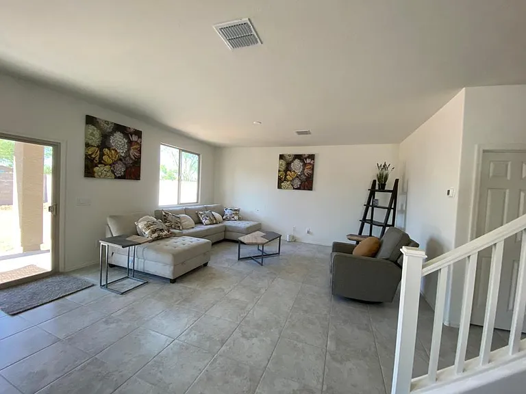 7166 W Townley Ave — Photo 3