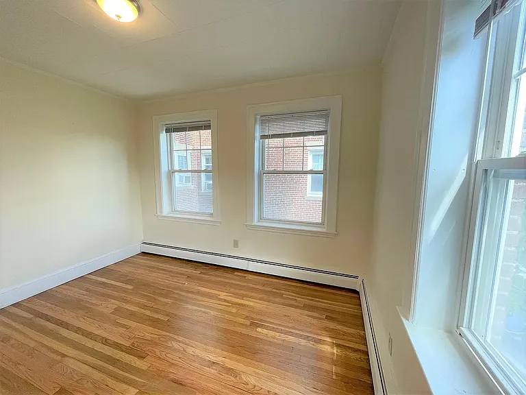 38 College Ave #4 — Photo 8