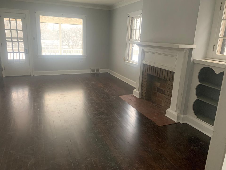 1st image of 16802 Delaware Ave #2