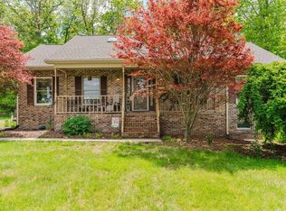 256 Back Rd, Shenandoah, VA 22849