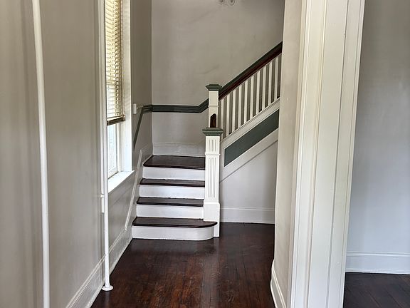 2nd image of 149 Holbrook Ave