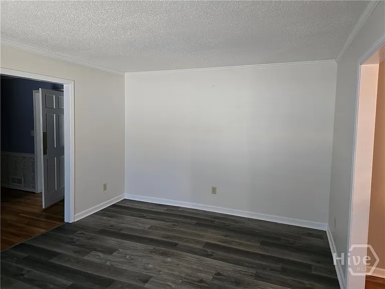 170 Breckenridge Ln — Photo 5