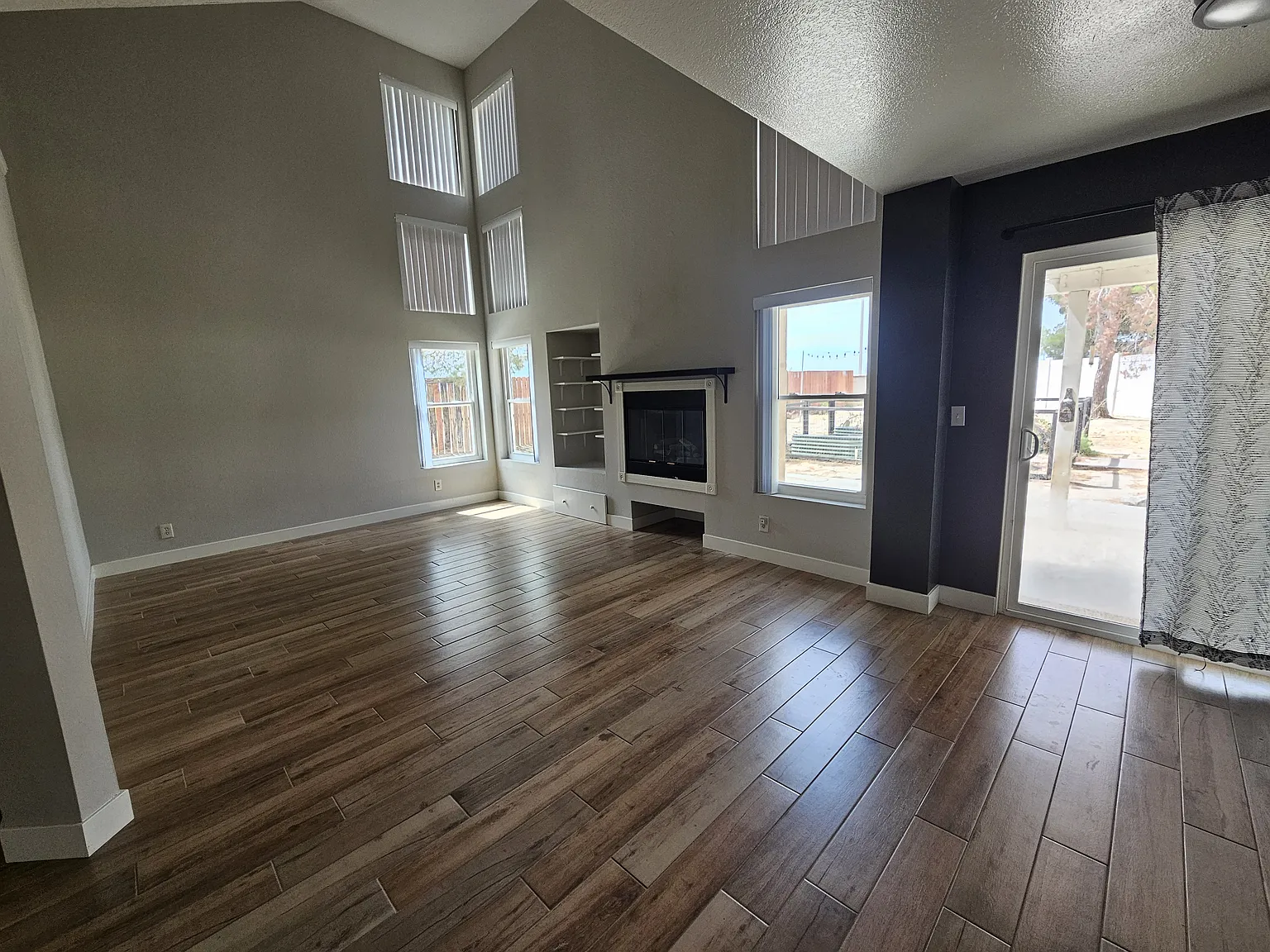 3011 Christina St — Photo 3