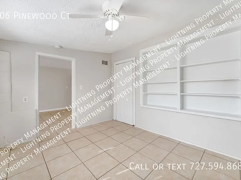 406 Pinewood Ct — Photo 15