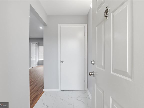 5th image of 14913 Cleese Ct