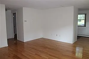 1 bed, 1.0 bath, 6456 sqft, $1,400 — Photo 2