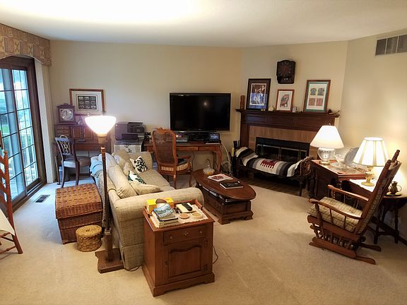 Living Room w/ Fireplace