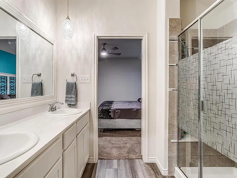 3309 Comal Dr — Photo 14
