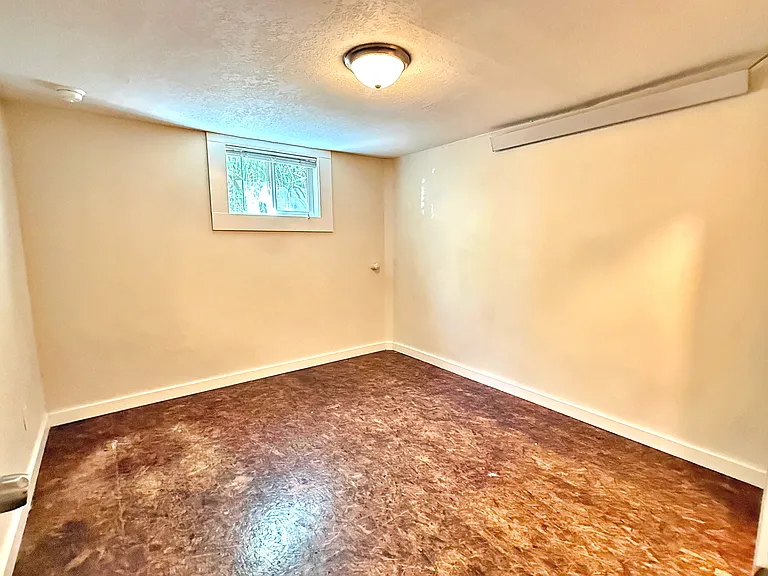 1240 N Wygant St — Photo 16