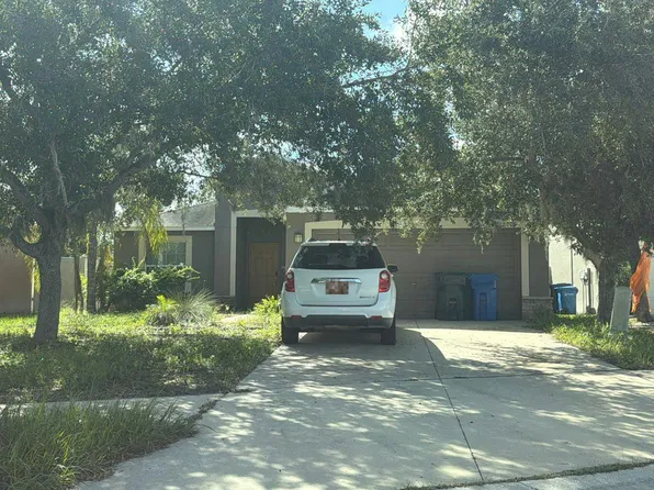 8009 Alamosa Wood Ave, Ruskin, FL 33573