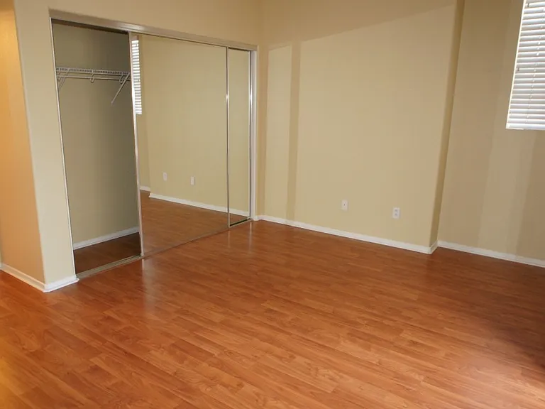 1338 Nicolette Ave #1022 — Photo 15