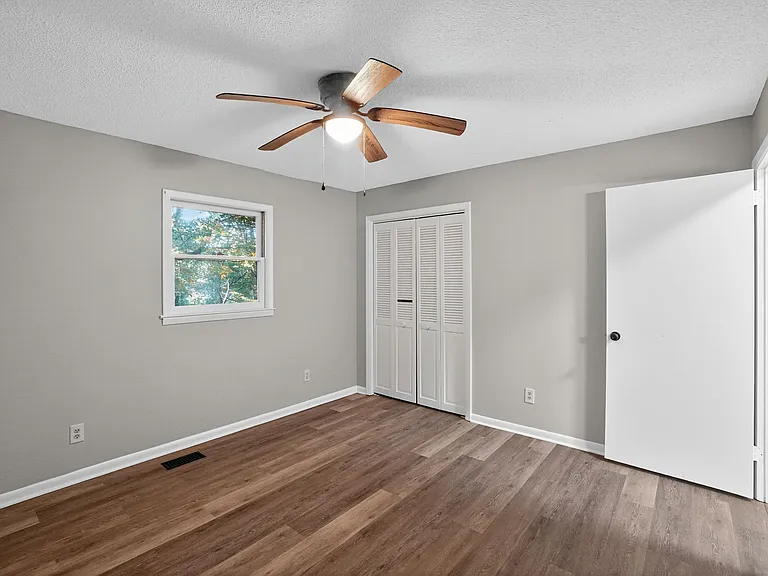 1494 Carpenter St — Photo 19