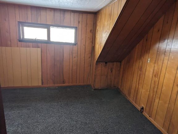 2nd image of 29 Newton St