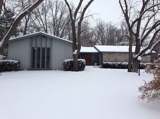 2932 S Versailles Ave, Springfield, MO 65804