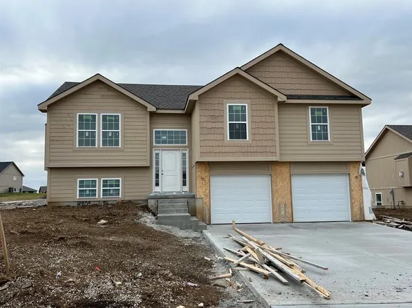 8909 NE 118th Ct, Kansas City, MO 64157