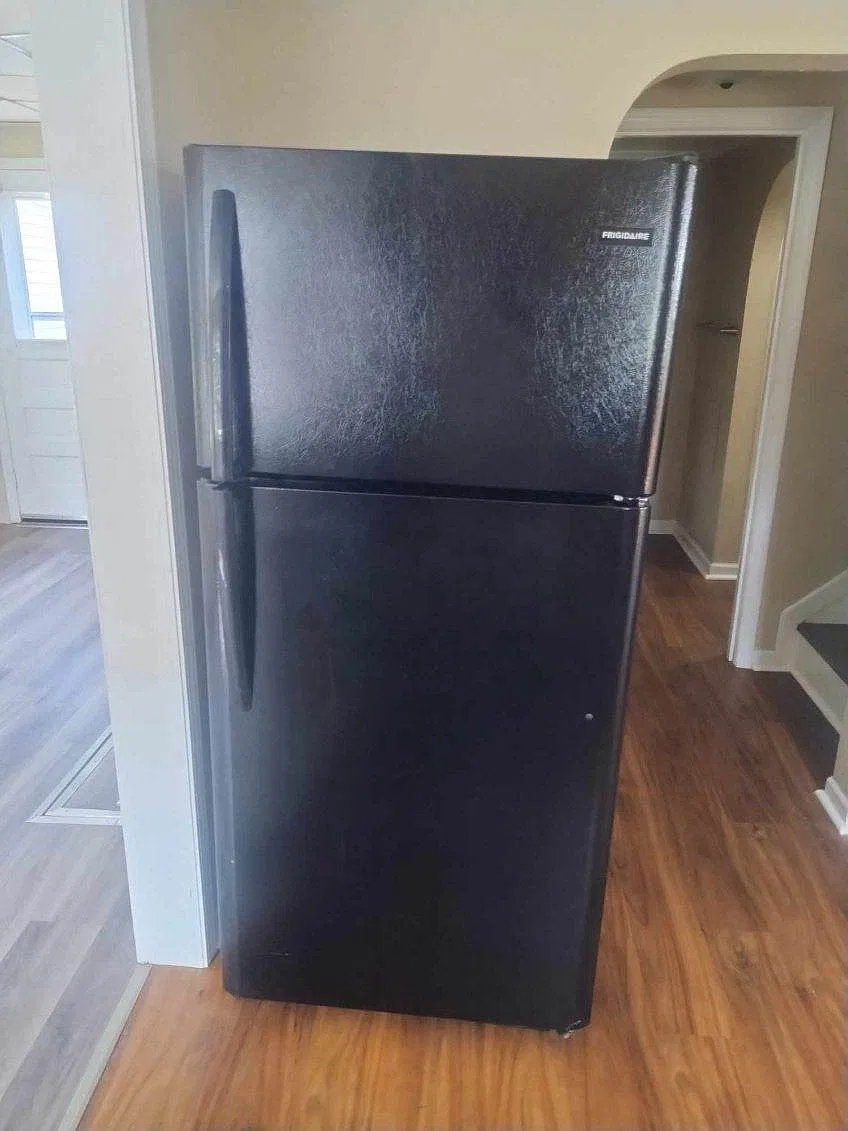 3 bed, 1106 sqft, $1,495 — Photo 3