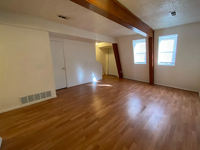2401 SW 43rd St #3 — Photo 3