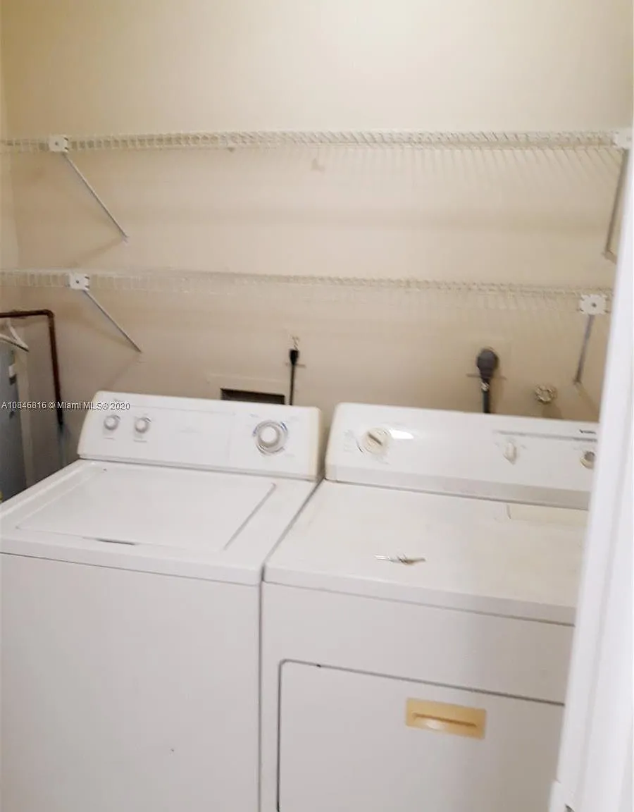 2 bed, 1000 sqft, $2,250 — Photo 4
