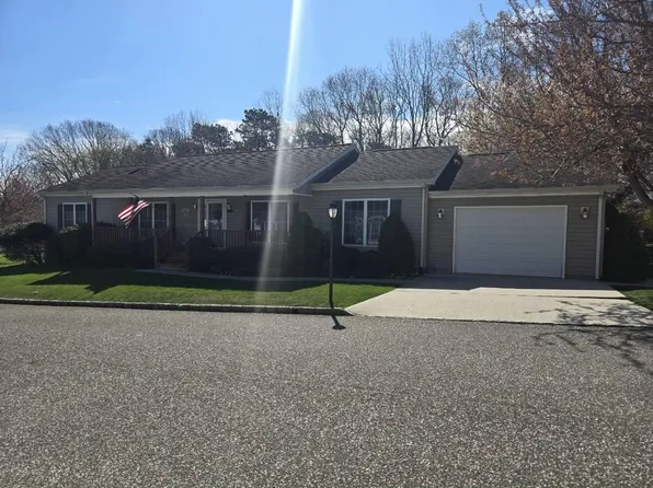 1407-265 Middle Rd, Calverton, NY 11933