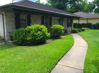 210 Mill Stream Ln, Houston, TX 77060
