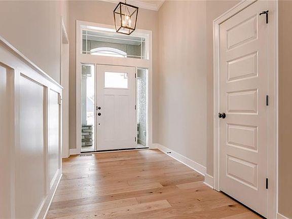 3rd image of 13479 W 147th Ter