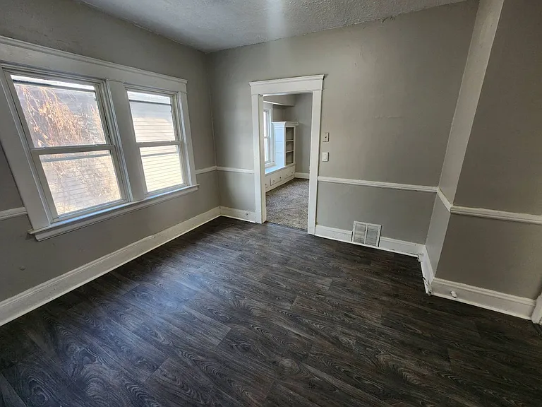12514 Locke Ave — Photo 27