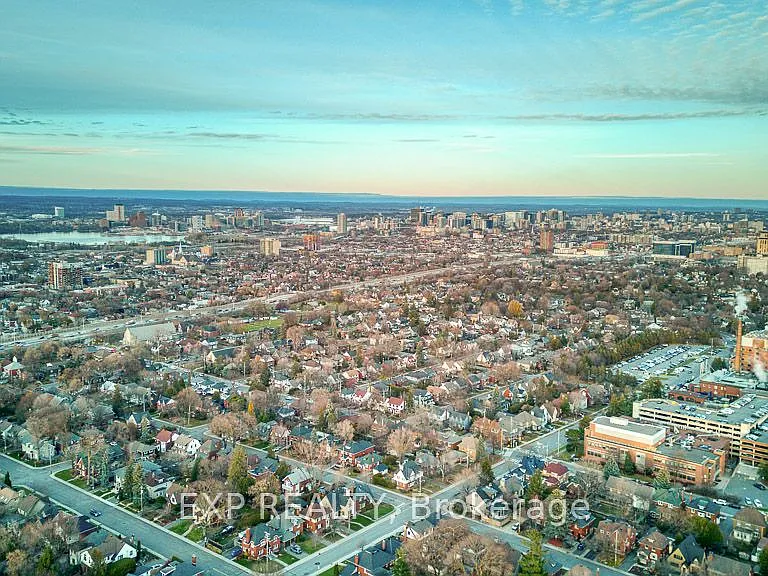 448 Holland Ave — Photo 32