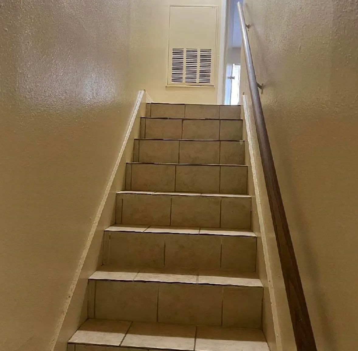 2 bed, 1.5 bath, $1,300 — Photo 3