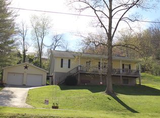 65 Donna Dr, Cross Lanes, WV 25313