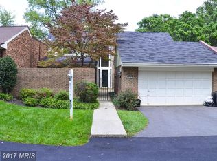 2802 Oakton Manor Ct, Oakton, VA 22124