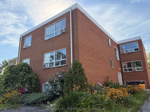 13 Queen St #1, Barrie, ON L4M 1Y9