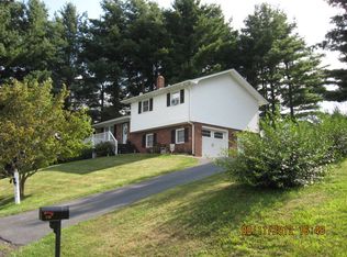 135 McNeill Hill Rd, Jefferson, NC 28640