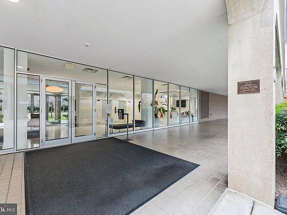 2nd image of 1101 3rd St SW APT 114