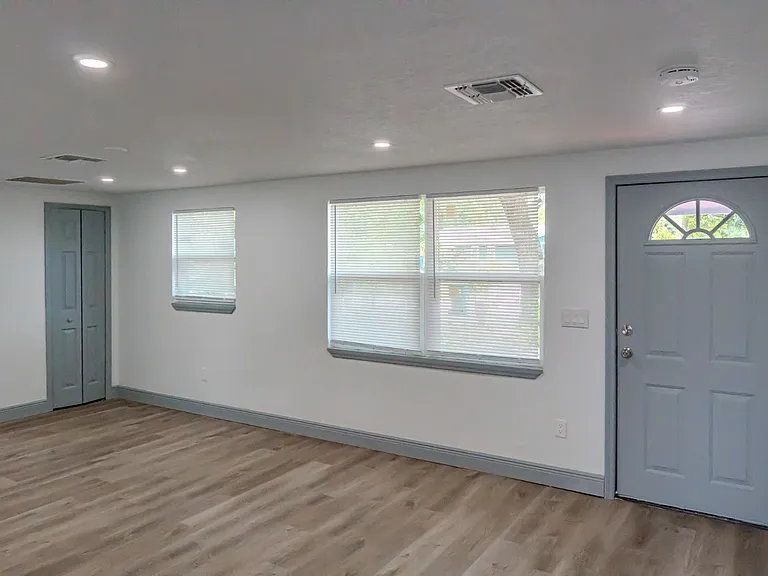 217 Betty Ave — Photo 5