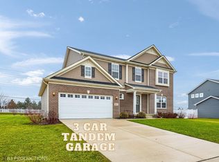 9174 Sherwood Ct, Saint John, IN 46373