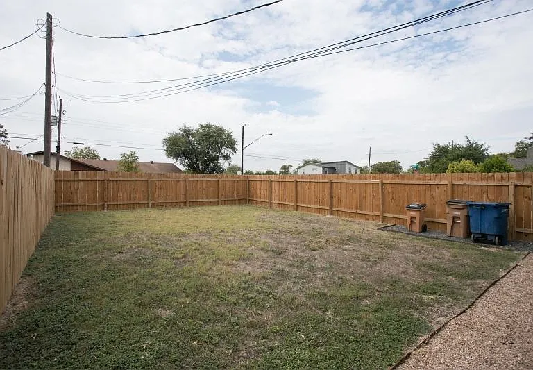 1103 Booker Ave #B — Photo 14